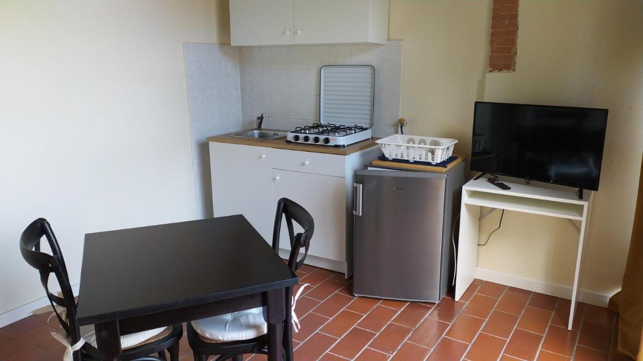 Montevecchio Apartments Montopoli in Val dʼArno Екстериор снимка